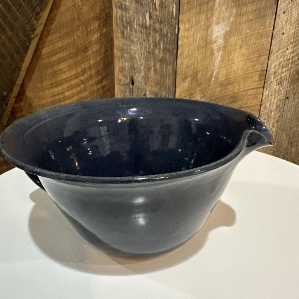 Vintage 2000 Sid Luck Pottery Blue Mixing Bowl Spout & Handle Signed Farmhouse - Picture 4 of 12